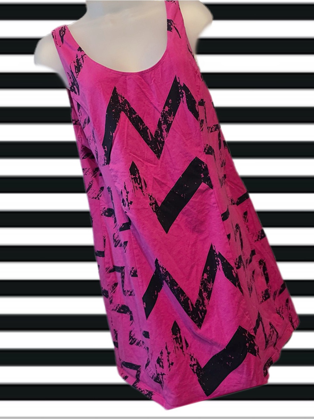 Joe Boxer Bright Fuchsia and Black Chevron Graphic Tank / Dress XL